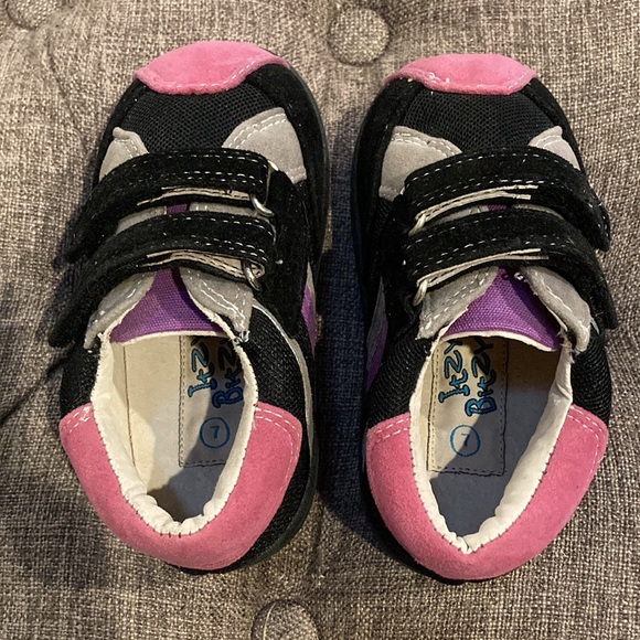 Itzy Bitzy squishy wide sneakers - Picture 3 of 4